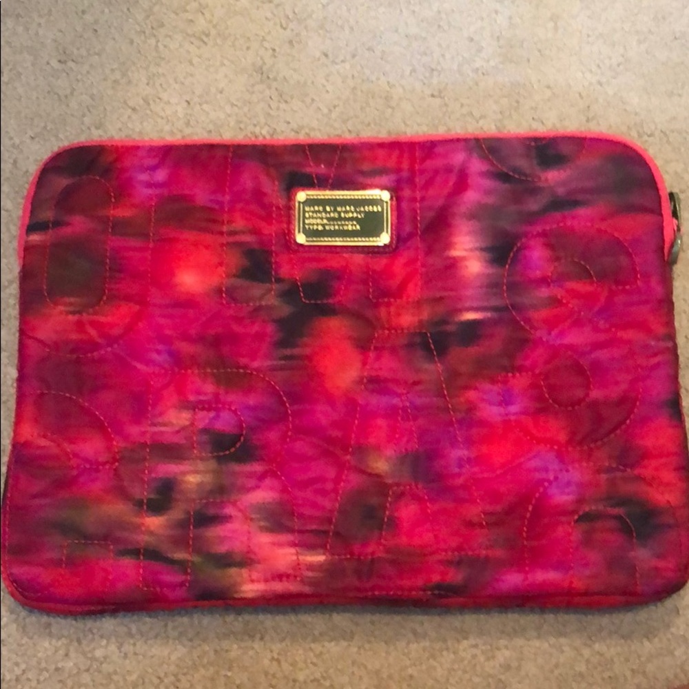 Marc Jacobs computer case - can fit 15”